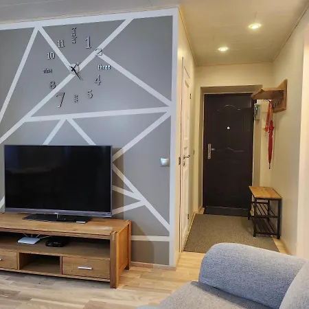 Apartment Kuuse 4 *